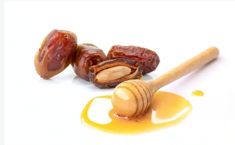 فوائد عسل التمر للبشرة
