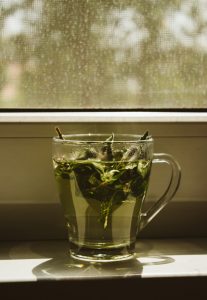 فوائد الشاي الأخضر للبشرة