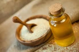 زيت السمسم الجمل للشعر فوائده وأضراره