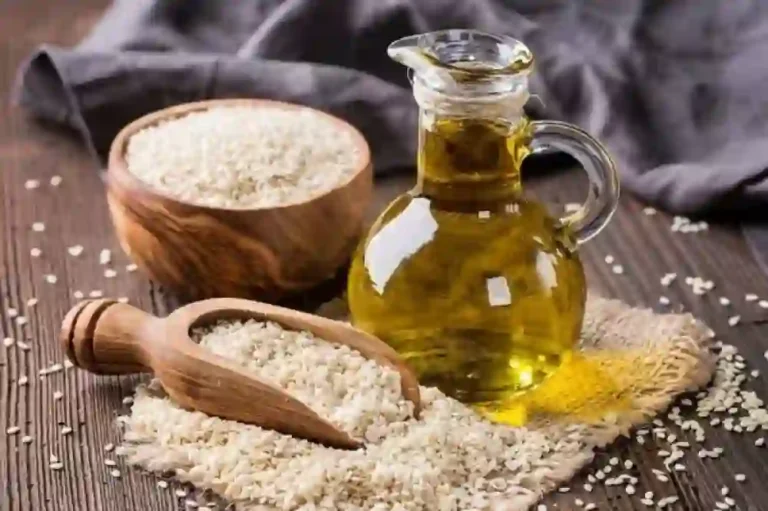 فوائد زيت السمسم للشعر وكيفية استخدامه